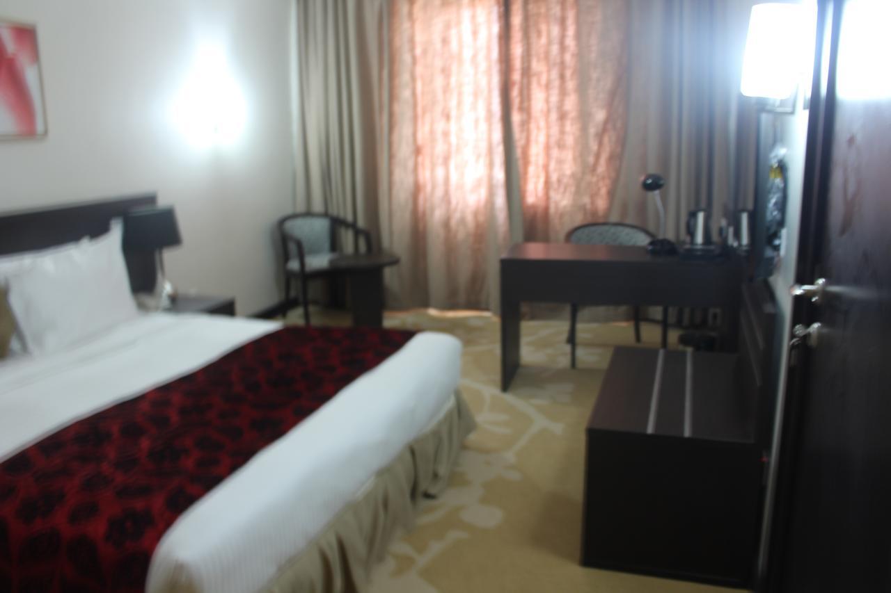 Golden Tulip Ibadan Ξενοδοχείο Εξωτερικό φωτογραφία